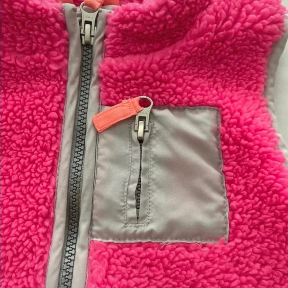 (NWOT) Carter’s Girl’s Pink Sherpa Vest, Size: 6